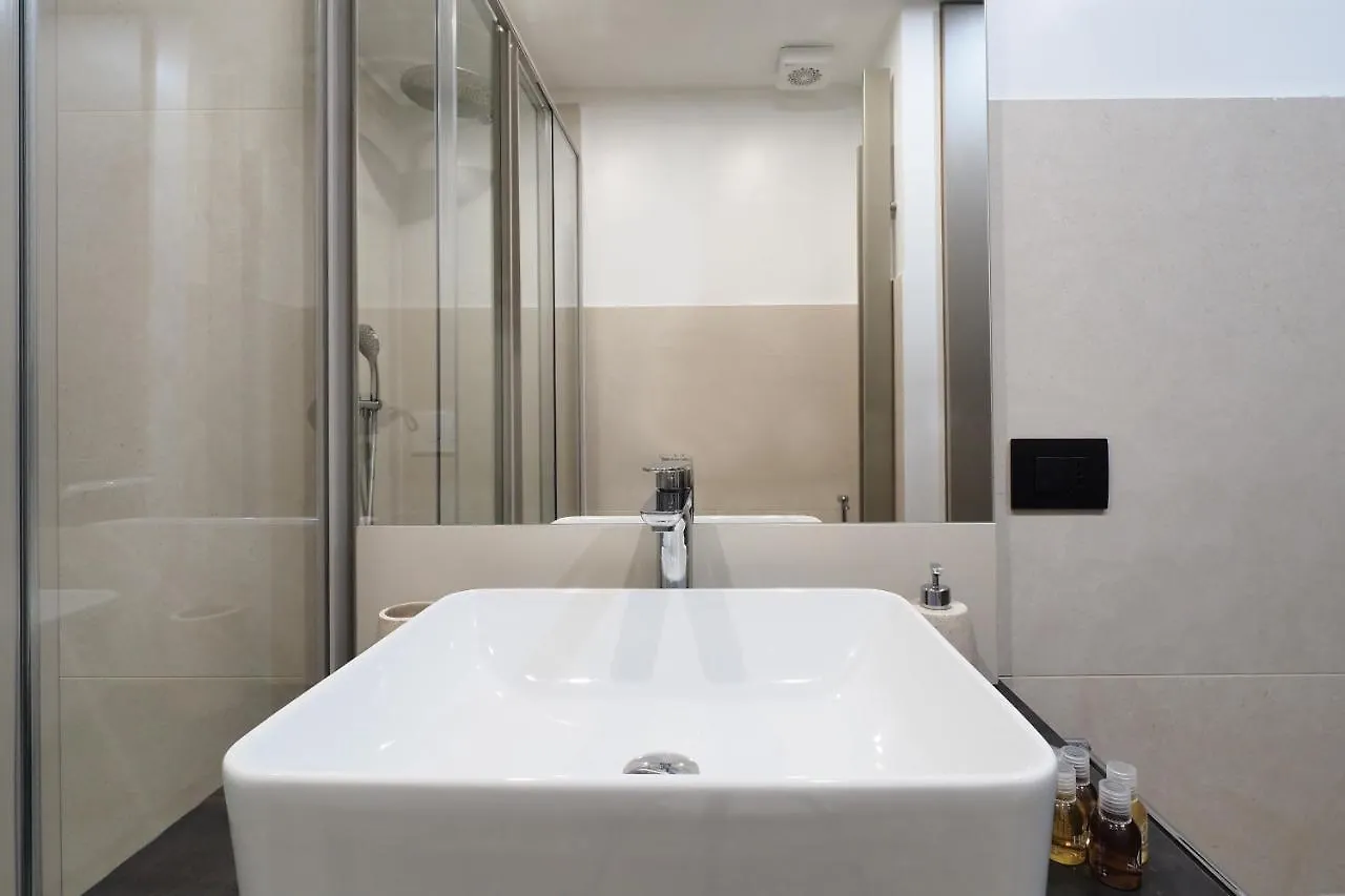 Doma Lux Apartment Central Station Milano