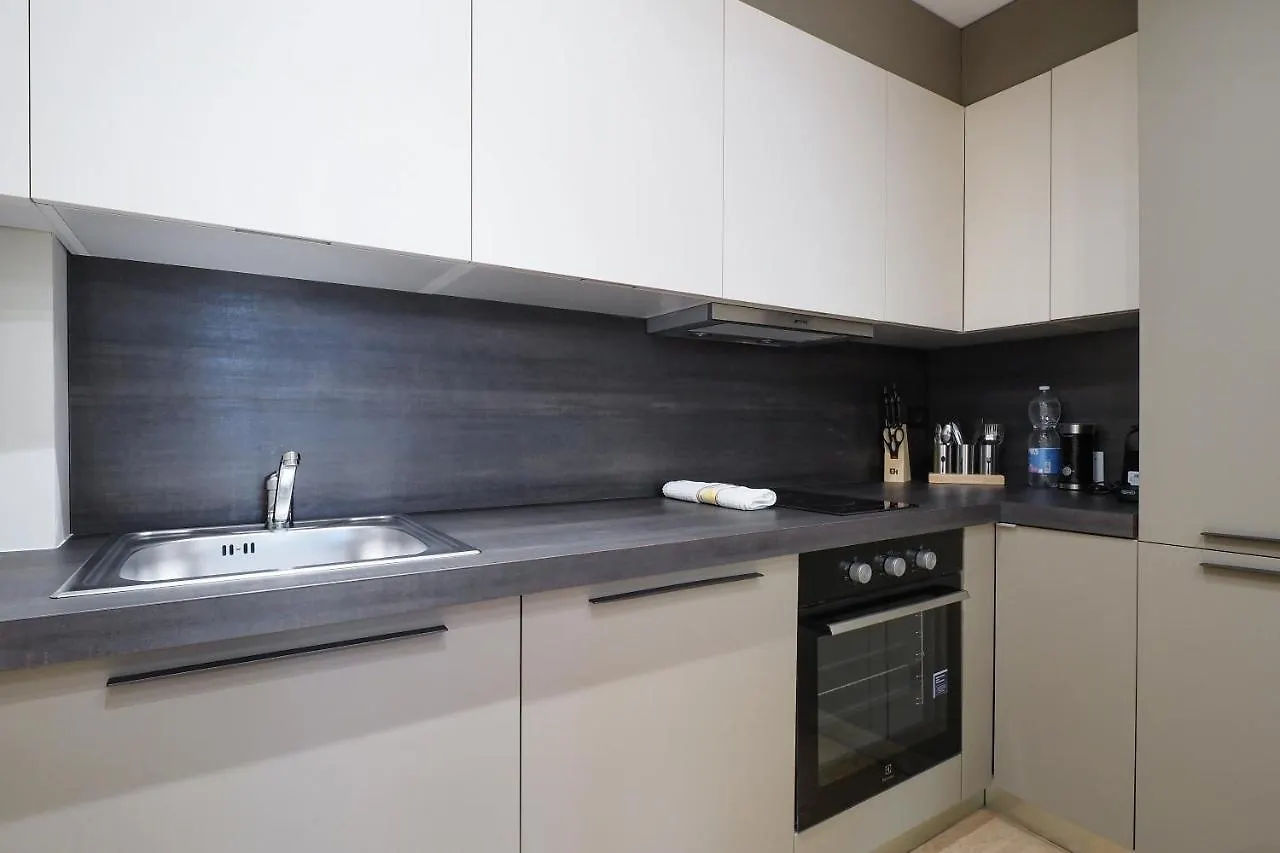 Doma Lux Apartment Central Station Milano Italy